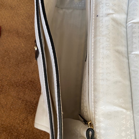 Excellent condition Kate Spade Purse - Picture 4 of 5